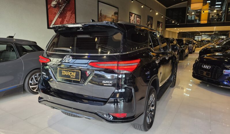 
								TOYOTA HILUX SW4 2.8 D-4D TURBO DIESEL SRX PLATINUM 7L 4X4 AUTOMÁTICO full									