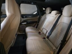 
										PORSCHE CAYENNE 4.0 V8 GASOLINA TURBO AWD TIPTRONIC S full									