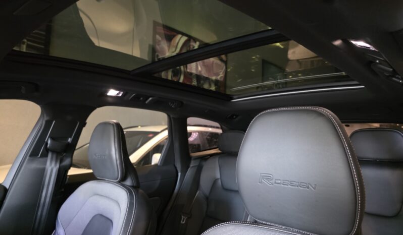 
								VOLVO XC60 2.0 T8 HYBRID R-DESIGN AWD GEARTRONIC full									