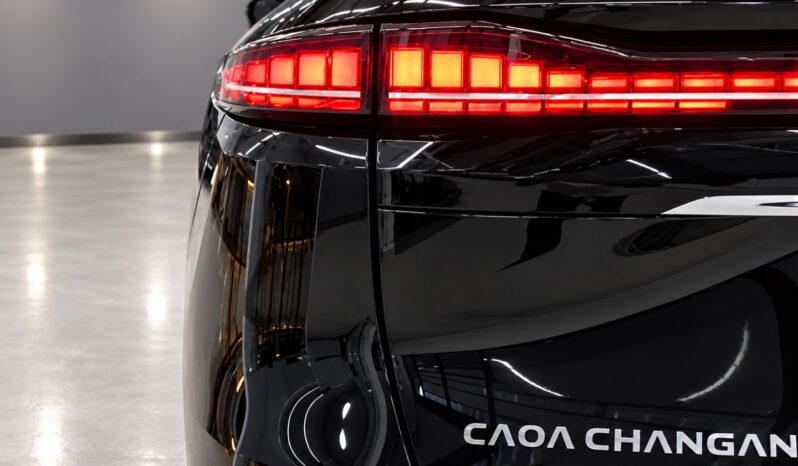 
								CAOA CHANGAN CS75 1.5 TGDI FLEX INFINITY 8AT full									