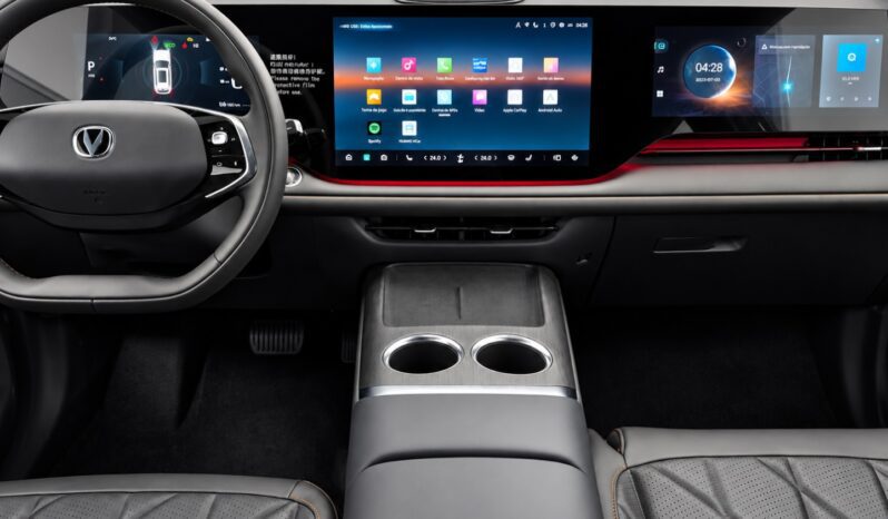 
								CAOA CHANGAN CS75 1.5 TGDI FLEX INFINITY 8AT full									