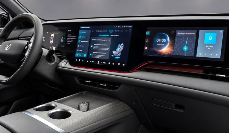 
								CAOA CHANGAN CS75 1.5 TGDI FLEX INFINITY 8AT full									